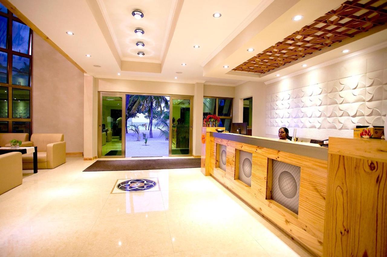 Kaani Beach Hotel At Maafushi Eksteriør billede