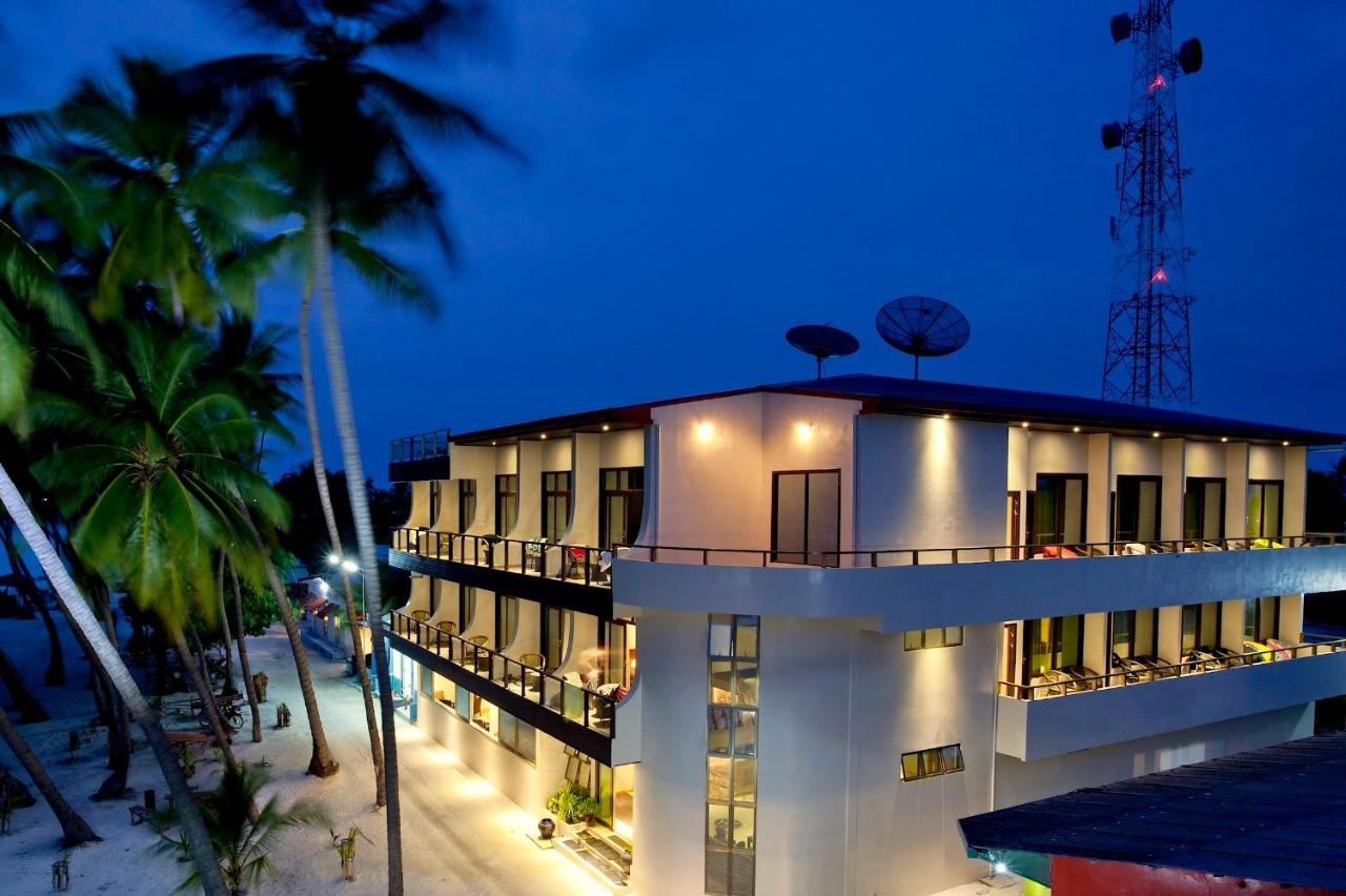 Kaani Beach Hotel At Maafushi Eksteriør billede