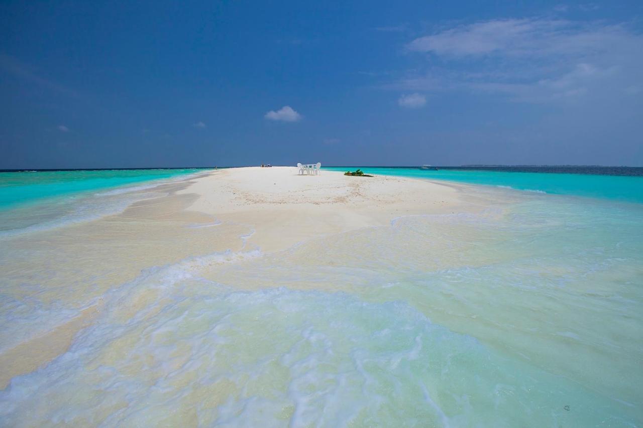 Kaani Beach Hotel At Maafushi Eksteriør billede