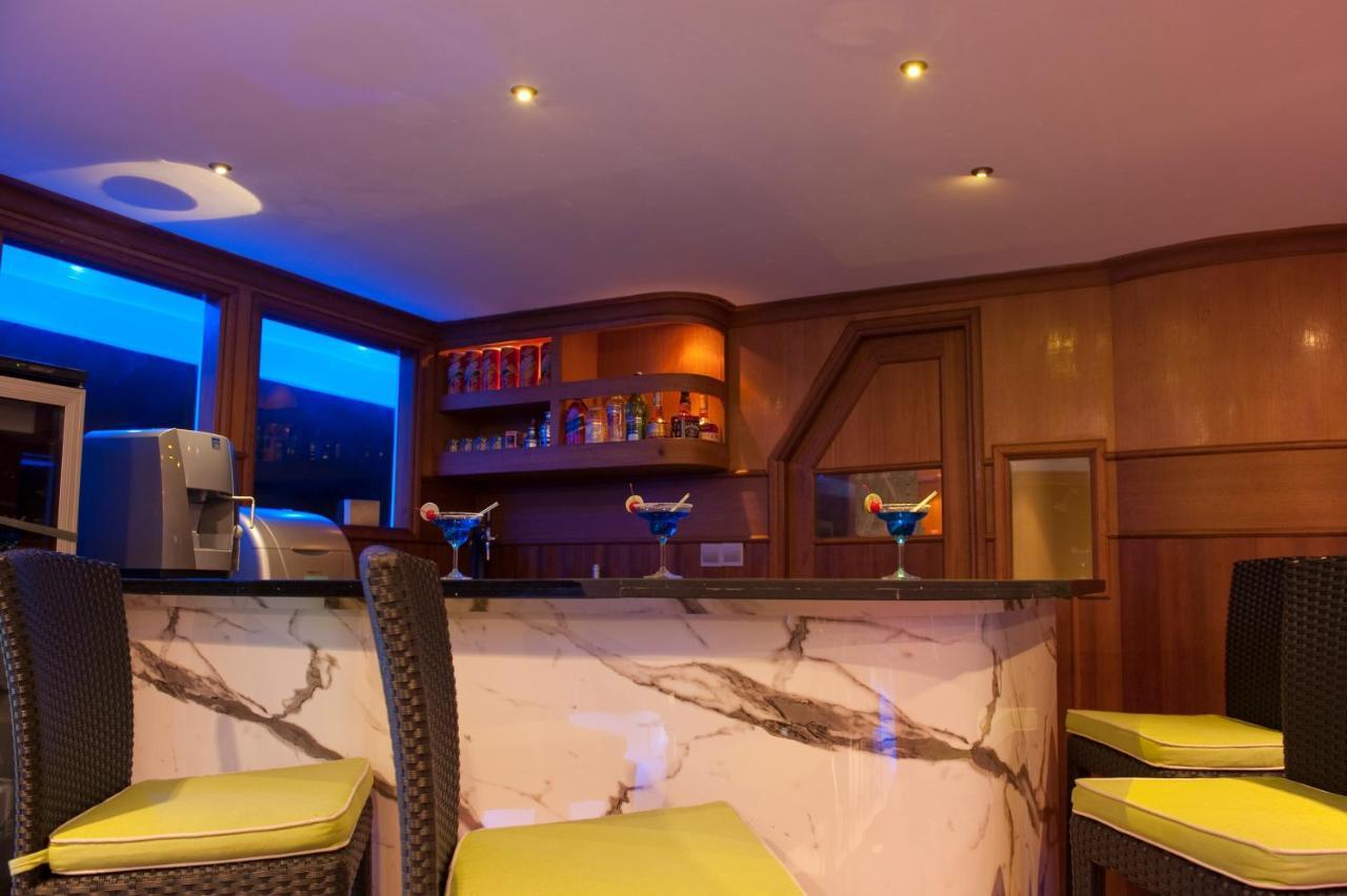 Kaani Beach Hotel At Maafushi Eksteriør billede
